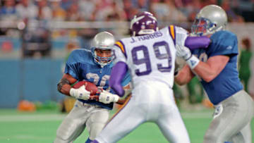 Barry Sanders #20 of the Detroit Lions (Photo by George Gojkovich/Getty Images)