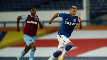 LIVERPOOL, ENGLAND - SEPTEMBER 30: Richarlison of Evertonduring the Carabao Cup fourth round match between Everton and West Ham United at Goodison Park on September 30, 2020 in Liverpool, England. Football Stadiums around United Kingdom remain empty due to the Coronavirus Pandemic as Government social distancing laws prohibit fans inside venues resulting in fixtures being played behind closed doors. (Photo by Robbie Jay Barratt - AMA/Getty Images)
