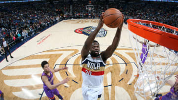 NEW ORLEANS, LA - MARCH 16: Julius Randle #30 of the New Orleans Pelicans dunks the ball against the Phoenix Suns on March 16, 2019 at the Smoothie King Center in New Orleans, Louisiana. NOTE TO USER: User expressly acknowledges and agrees that, by downloading and or using this Photograph, user is consenting to the terms and conditions of the Getty Images License Agreement. Mandatory Copyright Notice: Copyright 2019 NBAE (Photo by Layne Murdoch Jr./NBAE via Getty Images)