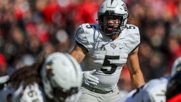 UCF Knights running back Isaiah Bowser calls a play against the Cincinnati Bearcats at Nippert Stadium. USA Today.