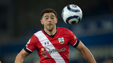 LIVERPOOL, ENGLAND - MARCH 01: Che Adams of Southampton in action during the Premier League match between Everton and Southampton at Goodison Park on March 1, 2021 in Liverpool, United Kingdom. Sporting stadiums around the UK remain under strict restrictions due to the Coronavirus Pandemic as Government social distancing laws prohibit fans inside venues resulting in games being played behind closed doors. (Photo by Visionhaus/Getty Images)