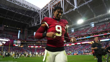 Arizona Cardinals linebacker Isaiah Simmons walks off the field after their 25-24 loss against the Los Angeles Chargers at State Farm Stadium in Los Angeles on Nov. 27, 2022.Nfl Arizona Cardinals Vs Los Angeles Chargers Los Angeles Chargers At Arizona Cardinals