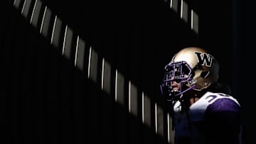 TEMPE, AZ - NOVEMBER 14: Linebacker Azeem Victor