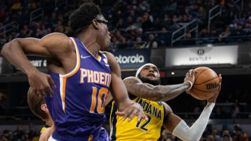 Jalen Smith and Justin Holiday could be Boston Celtics trade targets ahead of the deadline. Mandatory Credit: Trevor Ruszkowski-USA TODAY Sports