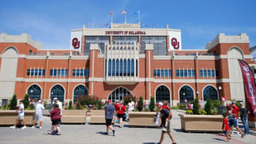 Fans walk outside the stadium before a college football game between the University of Oklahoma Sooners (OU) and the UTEP Miners at Gaylord Family - Oklahoma Memorial Stadium in Norman, Okla., Saturday, Sept. 3, 2022.Ou Vs Utep