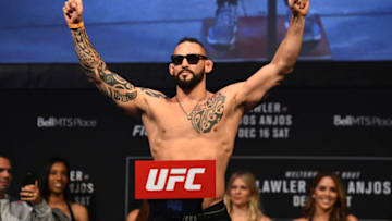 WINNIPEG, CANADA - DECEMBER 15: Santiago Ponzinibbio of Argentina poses on the scale during the UFC Fight Night weigh-in on December 15, 2017 in Winnipeg, Canada. (Photo by Josh Hedges/Zuffa LLC/Zuffa LLC via Getty Images)