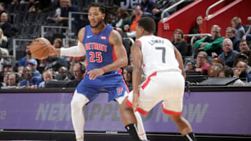 DETROIT, MI - DECEMBER 18: Derrick Rose #25 of the Detroit Pistons handles the ball against the Toronto Raptors on December 18, 2019 at Little Caesars Arena in Detroit, Michigan. NOTE TO USER: User expressly acknowledges and agrees that, by downloading and/or using this photograph, User is consenting to the terms and conditions of the Getty Images License Agreement. Mandatory Copyright Notice: Copyright 2019 NBAE (Photo by Brian Sevald/NBAE via Getty Images)