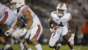 STATE COLLEGE, PA - SEPTEMBER 18: Tank Bigsby #4 of the Auburn Tigers carries the ball against the Penn State Nittany Lions during the first half at Beaver Stadium on September 18, 2021 in State College, Pennsylvania. (Photo by Scott Taetsch/Getty Images)