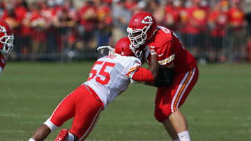 ST. JOSEPH, MO - AUGUST 05: Kansas City Chiefs linebacker Dee Ford (55) gets low while rushing during training camp on August 5, 2018 at Missouri Western State University in St. Joseph, MO. (Photo by Scott Winters/Icon Sportswire via Getty Images)