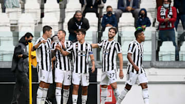 ALLIANZ STADIUM, TURIN, ITALY - 2021/09/26: Paulo Dybala (C) of Juventus FC celebrates with his teammates after scoring a goal during the Serie A football match between Juventus FC and UC Sampdoria. Juventus FC won 3-2 over UC Sampdoria. (Photo by Nicolò Campo/LightRocket via Getty Images)