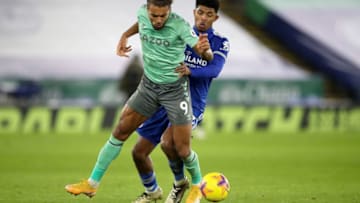 Everton's English striker Dominic Calvert-Lewin (L) is fouled by Leicester City's French defender Wesley Fofana (R) (Photo by NICK POTTS/POOL/AFP via Getty Images)