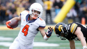 IOWA CITY, IOWA- OCTOBER 07: Defensive back Bennett Williams