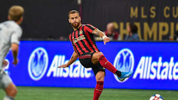 ATLANTA, GA OCTOBER 19: Atlanta's Leandro González Pirez (5) passes the ball during the MLS playoff match between the New England Revolution and Atlanta United FC on October 19th, 2019 at Mercedes-Benz Stadium in Atlanta, GA. (Photo by Rich von Biberstein/Icon Sportswire via Getty Images)
