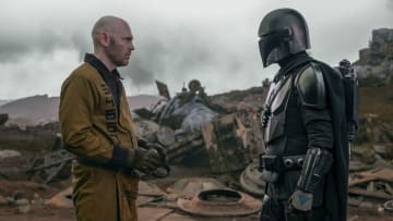 Bill Burr as Migs Mayfeld and Pedro Pascal as The Mandalorian in The Mandalorian season 2. Photo: Disney+.