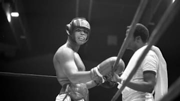 NEW YORK - DECEMBER 07: Heavyweight boxer Muhammad Ali trains for his fight against Oscar Bonavena on December 7, 1970 in New York, U.S.A. (Photo by Anwar Hussein/Getty Images)