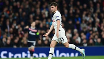 LONDON, ENGLAND - OCTOBER 22: Ben Davies of Tottenham Hotspur in action during the UEFA Champions League group B match between Tottenham Hotspur and Crvena Zvezda at Tottenham Hotspur Stadium on October 22, 2019 in London, United Kingdom. (Photo by Alex Broadway/Getty Images)