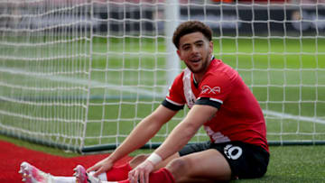 SOUTHAMPTON, ENGLAND - MAY 15: Che Adams of Southampton during the Premier League match between Southampton and Fulham at St Mary's Stadium on May 15, 2021 in Southampton, England. (Photo by Robin Jones/Getty Images)