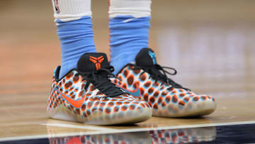 MINNEAPOLIS, MN - DECEMBER 17: The sneakers of Troy Williams #19 of the Sacramento Kings as seen during the game against the Minnesota Timberwolves on December 17, 2018 at Target Center in Minneapolis, Minnesota. NOTE TO USER: User expressly acknowledges and agrees that, by downloading and or using this Photograph, user is consenting to the terms and conditions of the Getty Images License Agreement. Mandatory Copyright Notice: Copyright 2018 NBAE (Photo by Jordan Johnson/NBAE via Getty Images)