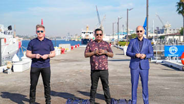 MASTERCHEF: L-R: Gordon Ramsay, Aarón Sánchez and Joe Bastianich in the “Back to Win: Feeding the U.S. Coast Guard” episode airing Wednesday, June 29 (9:01-10:00 PM ET/PT) on FOX. © 2022 FOX MEDIA LLC. CR: FOX.
