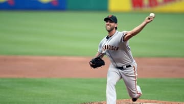 Jun 20, 2016; Pittsburgh, PA, USA; San Francisco Giants starting pitcher Madison Bumgarner (40) pitches against the Pittsburgh Pirates during the second inning at PNC Park. Mandatory Credit: Charles LeClaire-USA TODAY Sports