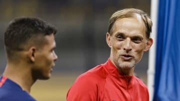 PARIS, FRANCE - JULY 31: PSG Head Coach Thomas Tuchel (R) talks to #2 Thiago Silva of Paris Saint Germain (L) during the French League Cup (Coupe De La Ligue) final between Paris Saint Germain and Olympique Lyonnais at Stade de France on July 31, 2020 in Paris, France. (Photo by Ricardo Nogueira/Eurasia Sport Images/Getty Images)