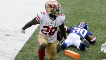 EAST RUTHERFORD, NEW JERSEY - SEPTEMBER 27: (NEW YORK DAILIES OUT) Jerick McKinnon #28 of the San Francisco 49ers celebrates his touchdown in the second quarter against the New York Giants at MetLife Stadium on September 27, 2020 in East Rutherford, New Jersey. The 49ers defeated the Giants 36-9. (Photo by Jim McIsaac/Getty Images)