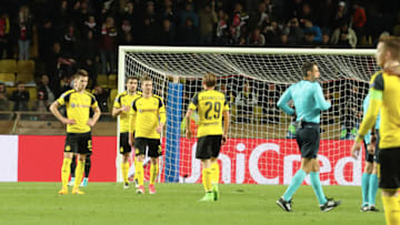 MONACO, MONACO - APRIL 19: Players of Borrussia Dortmund are disapointed after the UEFA Champions League Quarter Final second leg between AS Monaco and Borussia Dortmund at Stade Louis II on April 19, 2017 in Monaco, Monaco.(Photo by Xavier Laine/Getty Images)