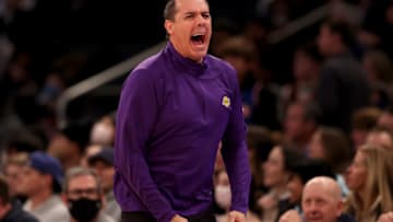 NEW YORK, NEW YORK - NOVEMBER 23: Head coach Frank Vogel of the Los Angeles Lakers reacts in the first half against the New York Knicks at Madison Square Garden on November 23, 2021 in New York City. NOTE TO USER: User expressly acknowledges and agrees that, by downloading and or using this photograph, User is consenting to the terms and conditions of the Getty Images License Agreement. (Photo by Elsa/Getty Images)