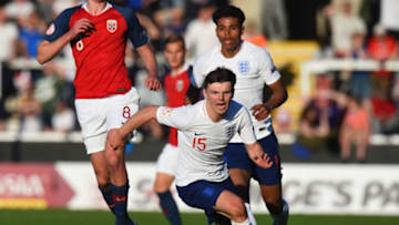 BURTON-UPON-TRENT, ENGLAND - MAY 13: Bobby Duncan of England during the UEFA European Under-17 Championship Between Norway and England at Pirelli Stadium on May 13, 2018 in Burton-upon-Trent, England. (Photo by Tony Marshall/Getty Images)