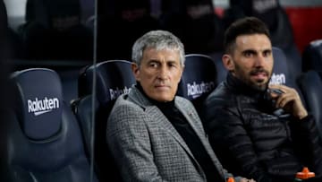 BARCELONA, SPAIN - JANUARY 19: (L-R) coach Quique Setien of FC Barcelona, second coach Eder Sarabia of FC Barcelona during the La Liga Santander match between FC Barcelona v Granada at the Camp Nou on January 19, 2020 in Barcelona Spain (Photo by David S. Bustamante/Soccrates/Getty Images)