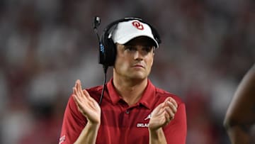 MIAMI, FL - DECEMBER 29: Assistant head coach for offense, tight ends and H-backs Shane Beamer of the Oklahoma Sooners during the game against the Alabama Crimson Tide at Hard Rock Stadium on December 29, 2018 in Miami, Florida. (Photo by Mark Brown/Getty Images)