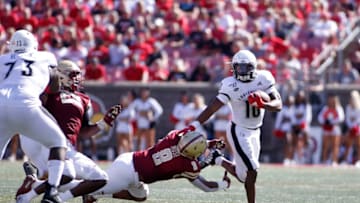 LOUISVILLE, KENTUCKY - OCTOBER 05: Javian Hawkins #10 of the Louisville Cardinals runs the ball in the game against the Boston College Eagles at Cardinal Stadium on October 05, 2019 in Louisville, Kentucky. (Photo by Justin Casterline/Getty Images)