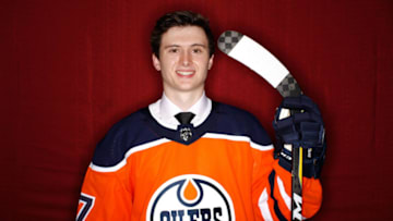 CHICAGO, IL - JUNE 23: Kailer Yamamoto, 22nd overall pick of the Edmonton Oilers, poses for a portrait during Round One of the 2017 NHL Draft at United Center on June 23, 2017 in Chicago, Illinois. (Photo by Jeff Vinnick/NHLI via Getty Images)