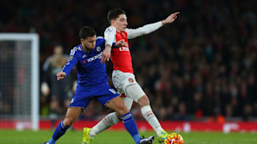 LONDON, ENGLAND - JANUARY 24: Eden Hazard of Chelsea and Hector Bellerin of Arsenal during the Barclays Premier League match between Arsenal and Chelsea at the Emirates Stadium on January 24, 2016 in London, England. (Photo by Catherine Ivill - AMA/Getty Images)