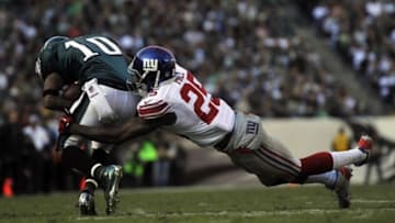 Oct 27, 2013; Philadelphia, PA, USA; New York Giants defensive back Will Hill (25) tackles Philadelphia Eagles wide receiver DeSean Jackson (10) during the second half at Lincoln Financial Field. The Giants won the game 15-7. Mandatory Credit: Joe Camporeale-USA TODAY Sports