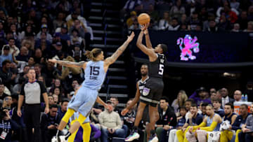De'Aaron Fox #5 of the Sacramento Kings. (Photo by Ezra Shaw/Getty Images)