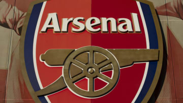 LONDON, ENGLAND - FEBRUARY 21: A general view of the Arsenal club crest outside the Emirates Stadium home of Arsenal FC before the UEFA Europa League Round of 32 Second Leg match between Arsenal and BATE Borisov at England on February 21, 2019 in London, United Kingdom. (Photo by Visionhaus/Getty Images)
