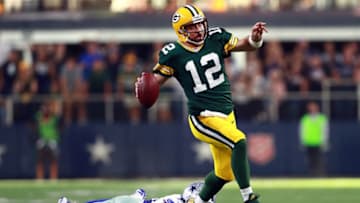 ARLINGTON, TX - OCTOBER 08: Aaron Rodgers