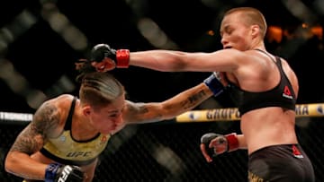 Jessica Andrade vs. Rose Namajunas (Photo by Alexandre Schneider/Getty Images)