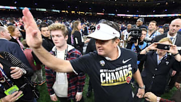 Jan 2, 2017; New Orleans, LA, USA; Oklahoma Sooners head coach Bob Stoops celebrates after defeating the Auburn Tigers in the 2017 Sugar Bowl at the Mercedes-Benz Superdome. Oklahoma won 35-19. Mandatory Credit: John David Mercer-USA TODAY Sports