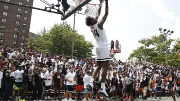 Jonathan Kuminga dunks. (Photo by Michael Reaves/Getty Images)