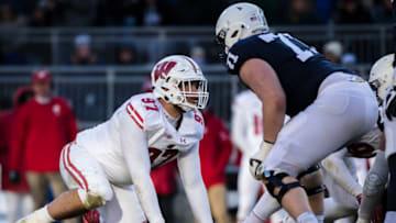 STATE COLLEGE, PA - NOVEMBER 10: Isaiahh Loudermilk #97 of the Wisconsin Badgers in action against the Penn State Nittany Lions during the second half at Beaver Stadium on November 10, 2018 in State College, Pennsylvania. (Photo by Scott Taetsch/Getty Images)