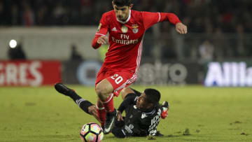 Benfica's Portuguese forward Goncalo Guedes during the League Cup 2016/17 match between Vitoria SC and SL Benfica, at Dao Afonso Henriques Stadium in Guimaraes on January 10, 2017. (Photo by Pedro Lopes / DPI / NurPhoto via Getty Images)