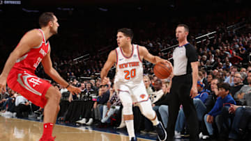 NEW YORK, NY - NOVEMBER 1: Doug McDermott #20 of the New York Knicks handles the ball against the Houston Rockets on November 1, 2017 at Madison Square Garden in New York City, New York. Copyright 2017 NBAE (Photo by Nathaniel S. Butler/NBAE via Getty Images)