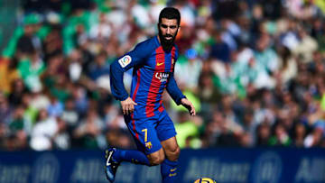 SEVILLE, SPAIN - JANUARY 29: Arda Turan of FC Barcelona in action during La Liga match between Real Betis Balompie and FC Barcelona at Benito Villamarin Stadium on January 29, 2017 in Seville, Spain. (Photo by Aitor Alcalde/Getty Images)