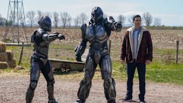 Superman & Lois -- “Worlds War Bizzare” -- Image Number: SML214a_0266r.jpg -- Pictured: Tyler Hoechlin as Clark Kent -- Photo: Shane Harvey/The CW -- © 2022 The CW Network, LLC. All Rights Reserved.