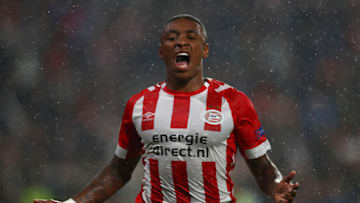EINDHOVEN, NETHERLANDS - AUGUST 29: Steven Bergwijn of PSV celebrates scoring the first goal during the UEFA Champions League Play-off second leg match between PSV Eindhoven and BATE Borisov at the Phillips Stadium on August 29, 2018 in Eindhoven, Netherlands. (Photo by Dean Mouhtaropoulos/Getty Images)