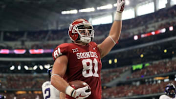 ARLINGTON, TX - DECEMBER 02: Mark Andrews #81 of the Oklahoma Sooners makes a touchdown pass reception in the second quarter against the TCU Horned Frogs during Big 12 Championship at AT&T Stadium on December 2, 2017 in Arlington, Texas. (Photo by Ronald Martinez/Getty Images)