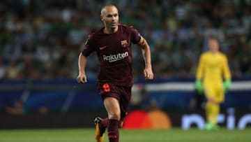 LISBON, PORTUGAL - SEPTEMBER 27: Barcelona midfielder Andres Iniesta from Spain in action during the UEFA Champions League match between Sporting Clube de Portugal and FC Barcelona at Estadio Jose Alvalade on September 27, 2017 in Lisbon, Portugal. (Photo by Gualter Fatia/Getty Images)