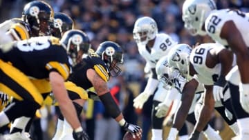 Nov 8, 2015; Pittsburgh, PA, USA; The Pittsburgh Steelers offense lines up against the Oakland Raiders defense during the second quarter at Heinz Field. Mandatory Credit: Charles LeClaire-USA TODAY Sports